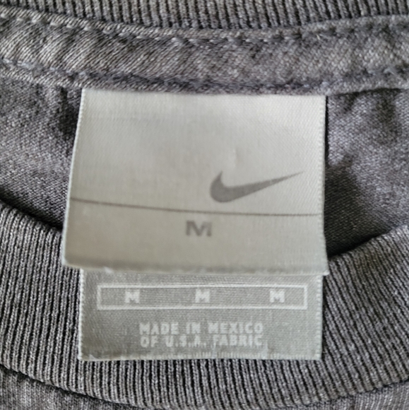 Vintage Nike t-shirt - Picture 2 of 2